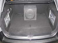 Установка сабвуфера Rockford Fosgate R1S412 box в Kia Ceed SW